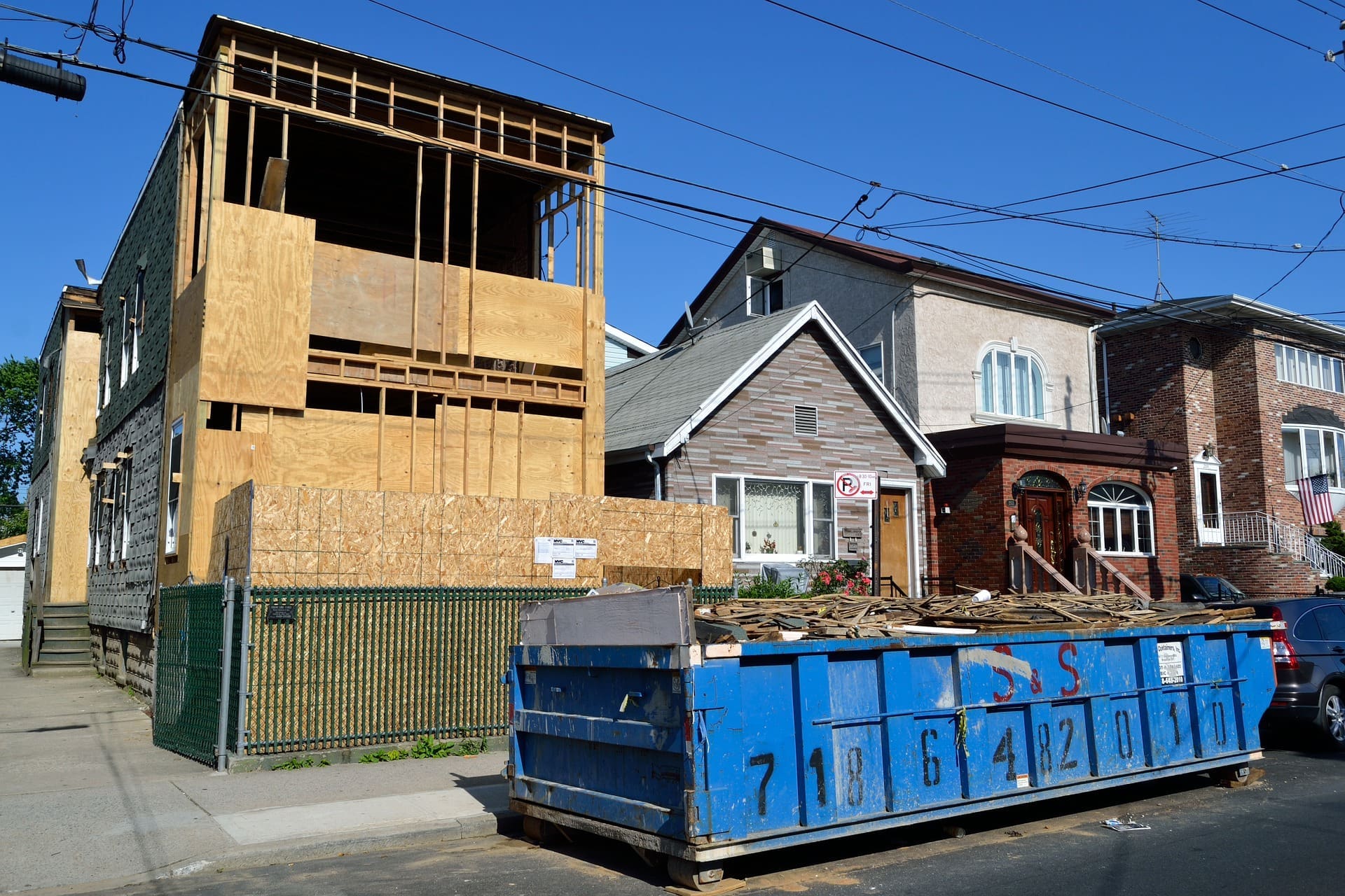 house-2727334_1920 property flips